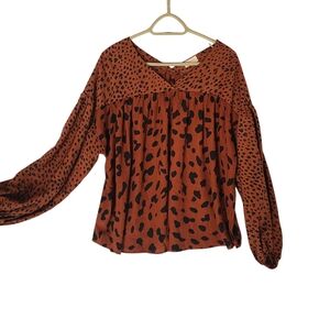Hailey & Co. Chic Leopard Print V-neck Balloon Sleeves Flowy Top Black and Rust